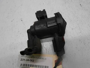 2008 Jeep commader Vapor Canister Purge Valve - Picture 1 of 5