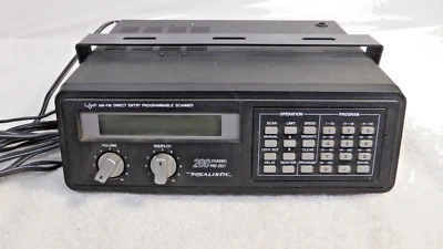 Radio Shack Realistic Pro-2021 200 Channel Scanner TESTED WORKS - FAST SHIP! - Image 1 of 4