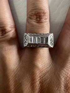 Anillo ATI Baguette circonita cúbica plata de ley 925 talla 6,5 - Imagen 1 de 8
