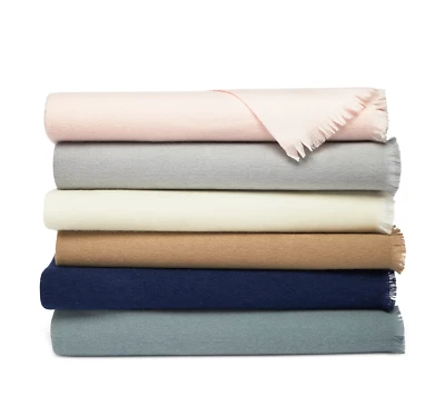 NEW! Hudson Park Collection Cashmere/Lambswool Solid Throw Blanket 50 x 70 NAVY - Image 1 of 4