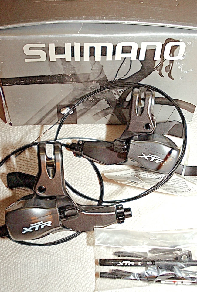 NUEVO Juego de palancas de cambio integradas Shimano XTR ST-M961 9 velocidades en caja y manual Foto 1 de 4
