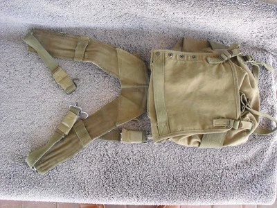 Paquete de cintura Vietnam con arnés de hombro Foto 1 de 4