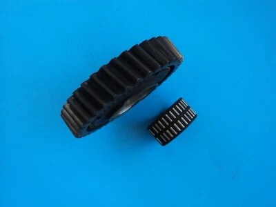 Dodge Ram Cummins NV4500 TRANSMISIÓN 5 VELOCIDADES 39 dientes 1er engranaje con rodamiento Foto 1 de 3