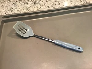 Vintage Unbranded “Ekco Like” Blue Slotted Serving Basting Cooking Nylon Spoon - Picture 1 of 5