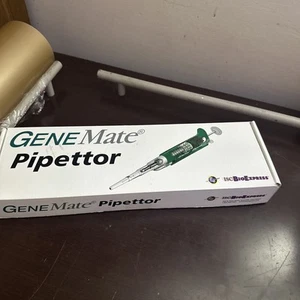 Pipetador de un solo canal autoclavable Genemate p-3747-1000 - Imagen 1 de 4