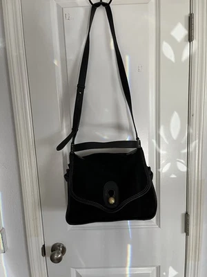 Bolso de mano Nanette Lenore de gamuza negro Foto 1 de 4