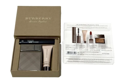 BURBERRY Beauty Box MAKEUP Set 4 Travel Taglia NUOVO CON SCATOLA SPEDIZIONE GRATUITA DAGLI USA - Immagine 1 di 3