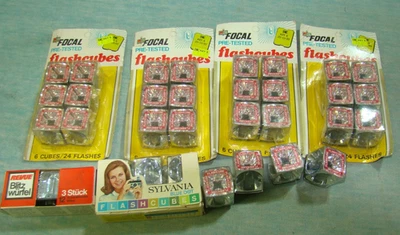 FlashCubes de punto azul vintage Kmart, Sylvania, etc. / 35 cubos o 140 flashes Foto 1 de 4
