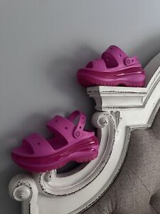 Crocs Classic Mega Crush Sandal  207989 Womens Size 8 Hot Pink Shoes Fuchsia