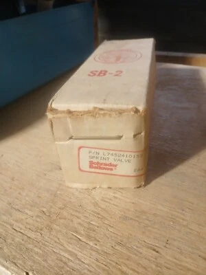 New PARKER SCHRADER BELLOWS Valvair Sprint L74524101 Single Solenoid Valve  - Image 1 of 4