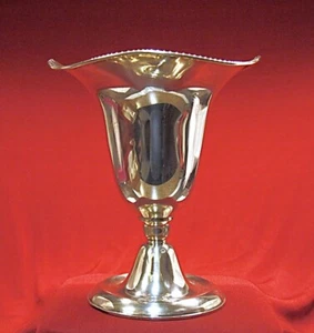 International Splitter Sterlingsilber gekräuselte Trompetenvase 6,5" - Bild 1 von 2