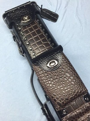 Vincitore Genuine Leather Embossed Croc Black Dark Brown 2 Butt 4 Shaft 2X4 - Image 1 of 4