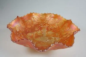 FENTON HONEY LUSTRE CARNIVAL GLASS GLASS BOWL PEACOCK AT URN PATTERN - Picture 1 of 7