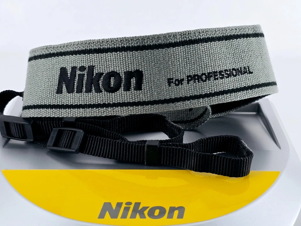 🌸[Casi COMO NUEVO+++] Nikon para correa de cuello profesional 1,77 pulgadas (4,5 cm) de JAPÓN Foto 1 de 4