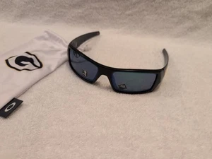 New Oakley Gascan Sunglasses Of NFL Green Bay Packers With Bag - Picture 1 of 19
