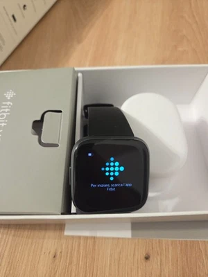 Fitbit Versa 2 Smartwatch - Black/Carbon Aluminium (FB507BKBK) - Bild 1 von 3