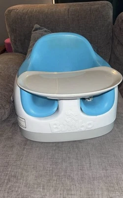 Asiento elevador para bebé Bumbo con bandeja - 6 a 36 meses - Excelente estado - Usado Foto 1 de 3