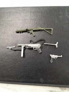 Action Man By Palitoy Mp 40 Sterling Machine Gun And Luger - Picture 1 of 5