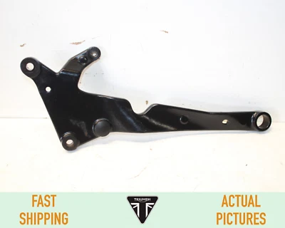 Triumph Thunderbird Storm 2009-2016 silenciador lateral derecho suspensión Foto 1 de 4