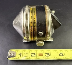 Zebco 33 Fishing Reel Vil0 - Picture 1 of 5