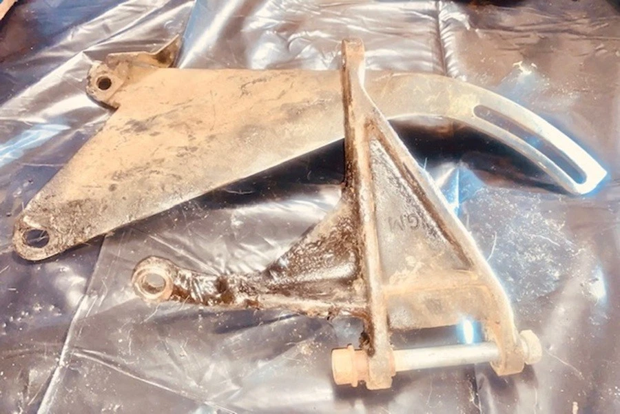 1966-68 396/375,427/425 Chevelle ,Camaro ,Imp GM Original alternator brackets - Image 1 of 3