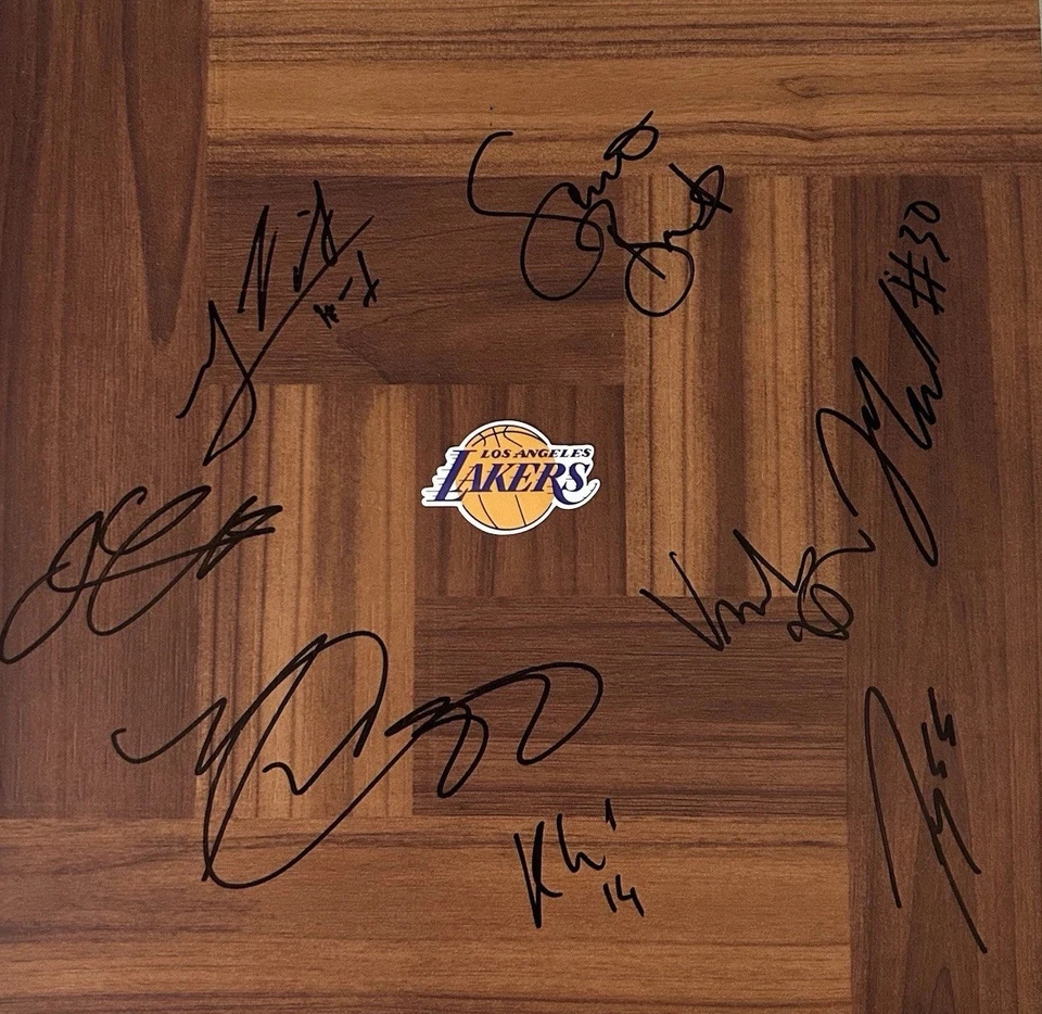 2024-25 Los Angeles Lakers Team Firmado Floorboard Autografiado 8 Miembros NBA Foto 1 de 1