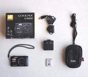 NIKON Coolpix S3600 20MP Digital Camera + Case + 8G SD. - Picture 1 of 8
