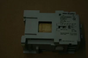 Allen Bradley 700-CF400D* Contactor Series A - Picture 1 of 8
