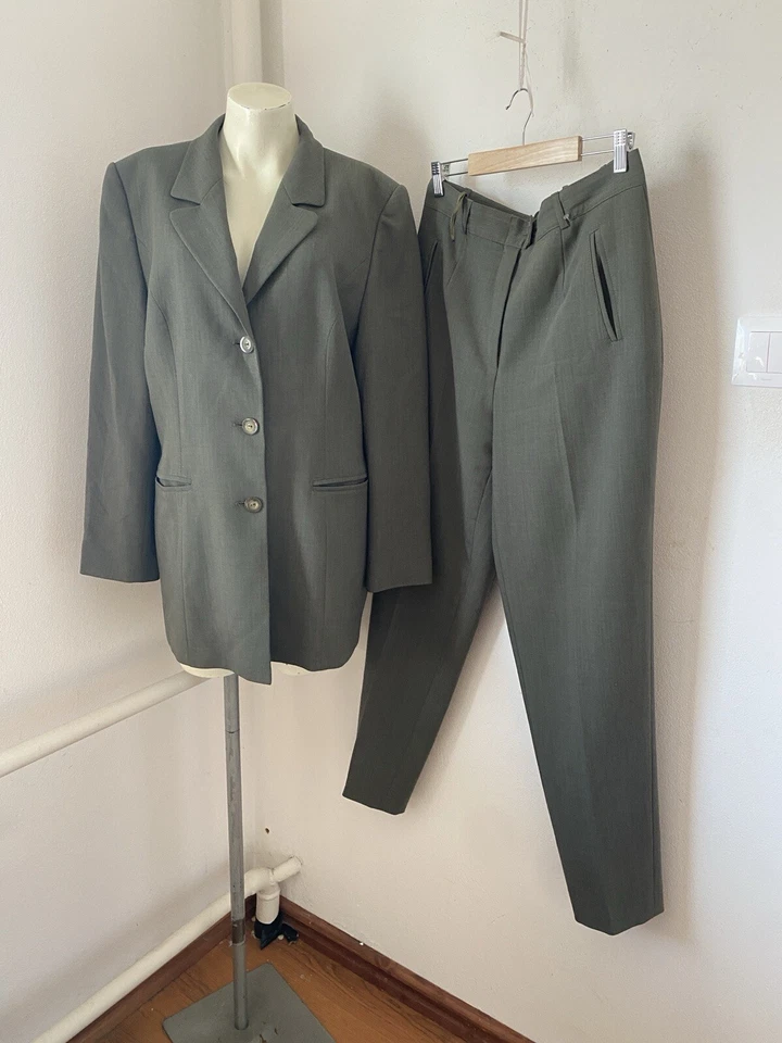 BIBA Ladies Suit Blazer Trousers Size 40(12) Khaki Smart K24 - Изображение 1 из 4