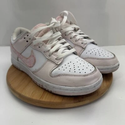 Tênis Nike Dunk Paisley Rosa Baixo Feminino Tamanho 6 FD1449-100 - Imagem 1 de 4