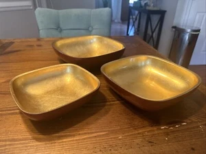 Juego de 3 cuencos anidadores vintage de laca hoja de oro dorado/rojo quemado hechos en Japón - Imagen 1 de 7