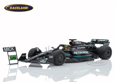 Mercedes AMG Petronas W14 F1 Reifentests GP Spanien 2023 Schumacher, Spark 1:18 - Bild 1 von 4