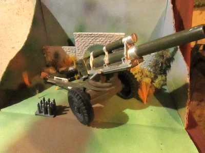 Vintage Marx Firing US Army Howitzer Field Cannon in green plastic - Image 1 of 4