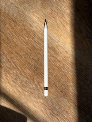 Apple Pencil (1ª generación) Foto 1 de 2