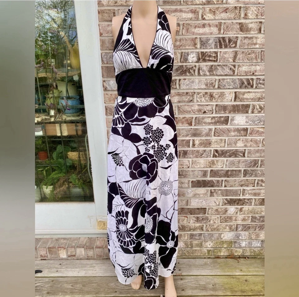 Women's Y2K White House Black Market Black and White Floral Halter Maxi Dress - Image 1 of 4