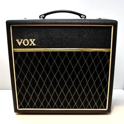 Vox Pathfinder V9158 15W Solid-State Speaker Electric Guitar Amplifier TESTED - Image 1 of 4