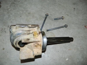 Honda Fourtrax trx300 300 OEM side gear output differential - Picture 1 of 5