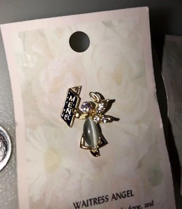 Kellnerin ENGEL Anstecknadel nachdenklicher kleiner Engel ~ KOSTENLOSER VERSAND!    a - Bild 1 von 4
