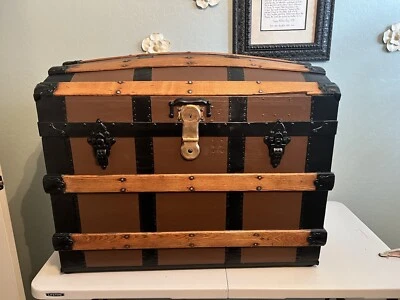Beautifully Refurbished Antique Dome Trunk 1900c - Image 1 of 4