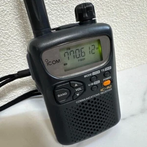 Icom IC-R2 Wideband Receiver 0.5~1300MHz with Full Coverage Strap from JAPAN - Zdjęcie 1 z 11