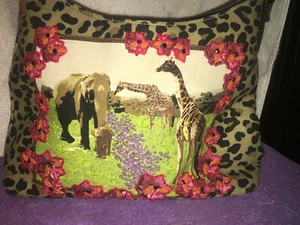  Safari Handbag Purse With Giraffes And Elephants.  Animal Purse - Picture 1 of 6
