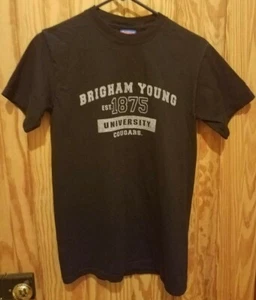 Camiseta de Colección Brigham Young BYU Pumas Azul Campeón Para Hombre Talla Pequeña - Imagen 1 de 4