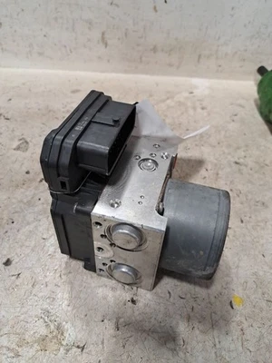Unidad de actuador/bomba de freno antibloqueo Abs 2018 Rav 4 Sku#4245422 Foto 1 de 4