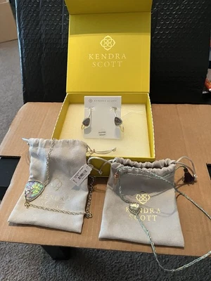 Collar, pendientes y pulsera de abulón Kendra Scott McKenna Foto 1 de 4