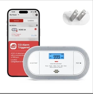 X-Sense Wi-Fi Plug-in Carbon Monoxide Detector with AAA Battery Backup/XC0C-iA - Picture 1 of 2