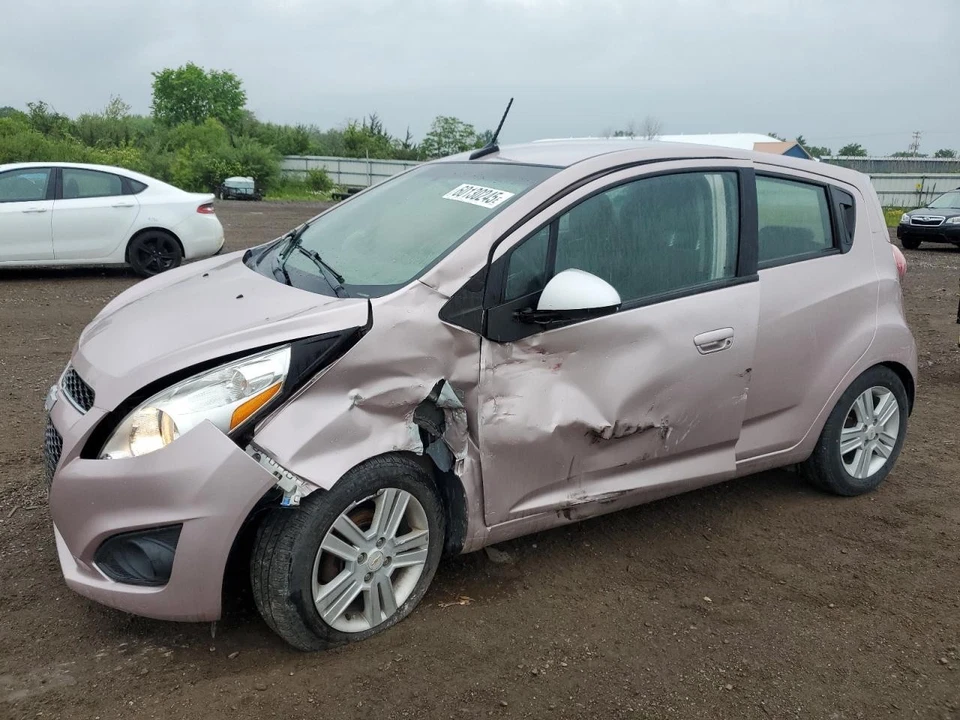 Conjunto de filtro de aire usado se adapta a: Chevrolet Spark 2013 grado A Foto 1 de 4