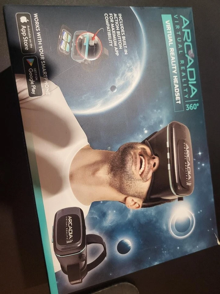Virtual Reality Headset ARCADIA 360 Smartphone VR Android/ Apple  - Image 1 of 1