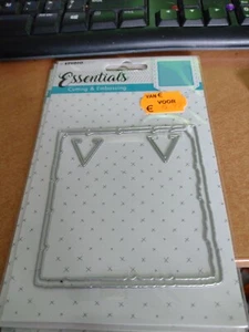 CUTTING DIE FOR SCRAPBOOKING ESSENTIALS STUDIO LIGHT 9X9 CM NEW (J390) - Picture 1 of 2