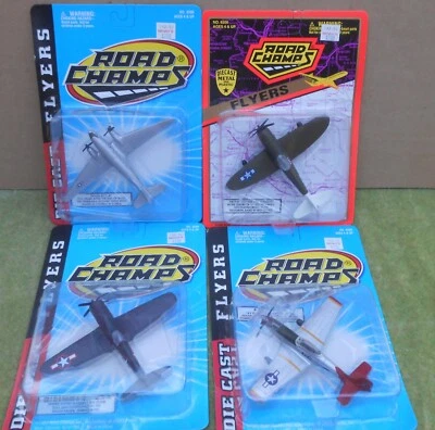Road Champs DIECAST FLYERS AVIÓN MILITAR DE LA SEGUNDA GUERRA MUNDIAL P-47, C-47, F-4U, P-51 Foto 1 de 4