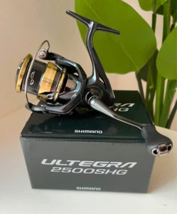 Shimano 25 ULTEGRA 2500SHG Spinning Reel From Japan New - Picture 1 of 13